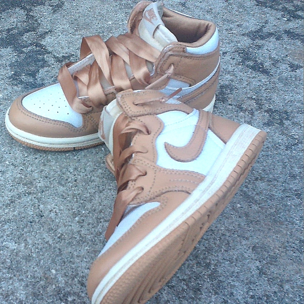 Jordan 1 praline size 10c